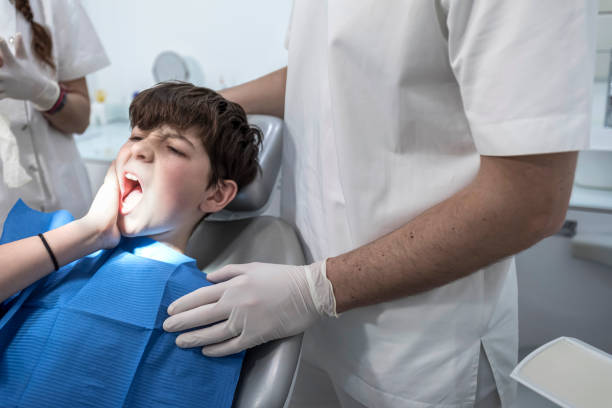 Best Tooth Infection Emergency Dentist  in Iyanbito, NM